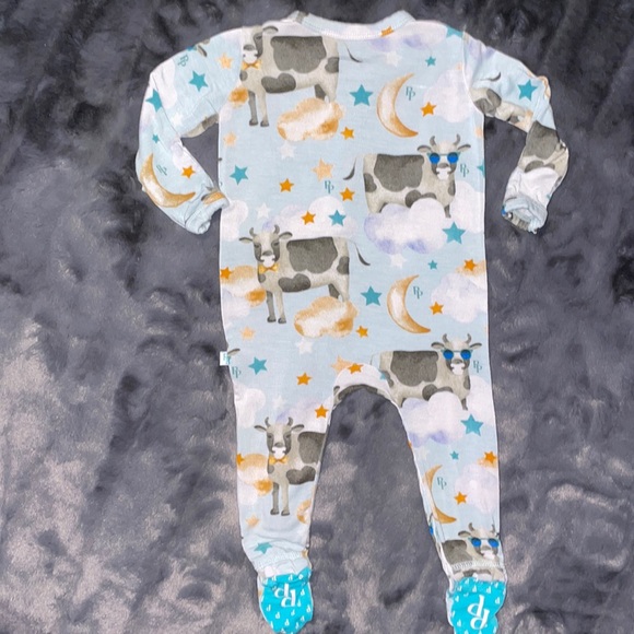 Newborn (fit 0-3) Posh Peanut Tex Cow Jumped Over Moon Zipper Footie - Picture 9 of 12